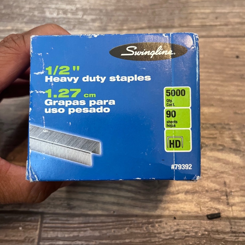 Swingline Heavy Duty Staples 1/2 Inch 90 Sheet Capacity 5000 Count (used) 79392
